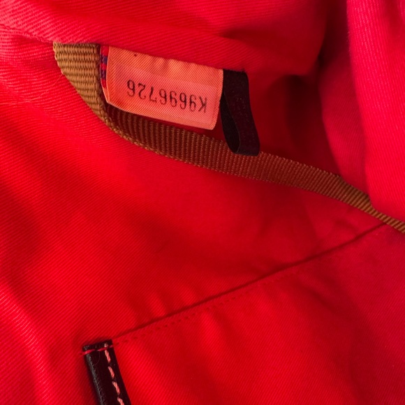 Dooney & Bourke Black Leather Tote. Classic gold hardware - Picture 5 of 6